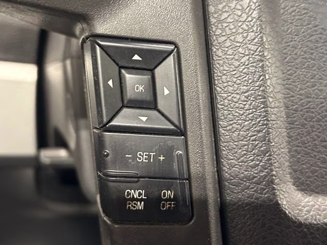 2013 Oxford White Ford F-150 FX4 4X4 Truck