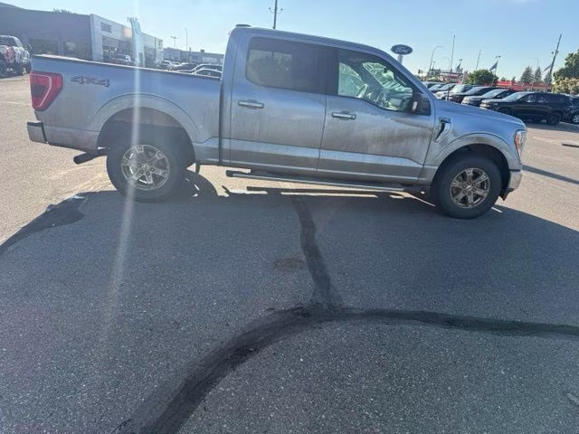 2022 Iconic Silver Metallic Ford F-150 XLT 4X4 Truck