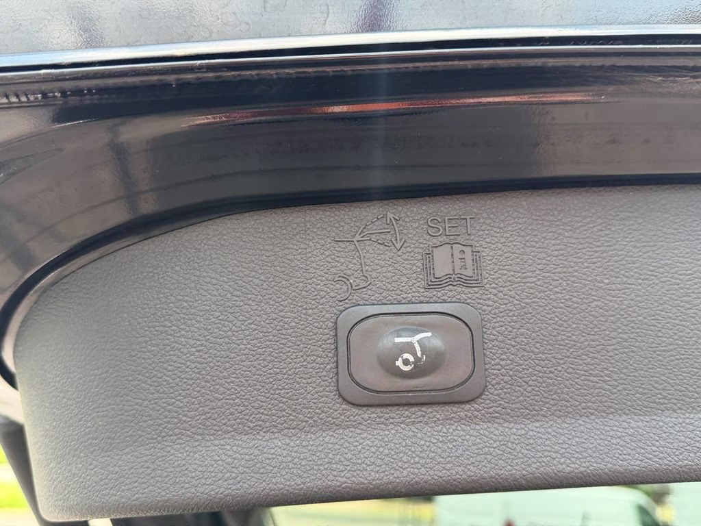 2018 Shadow Black Ford Escape SEL 4X4 SUV