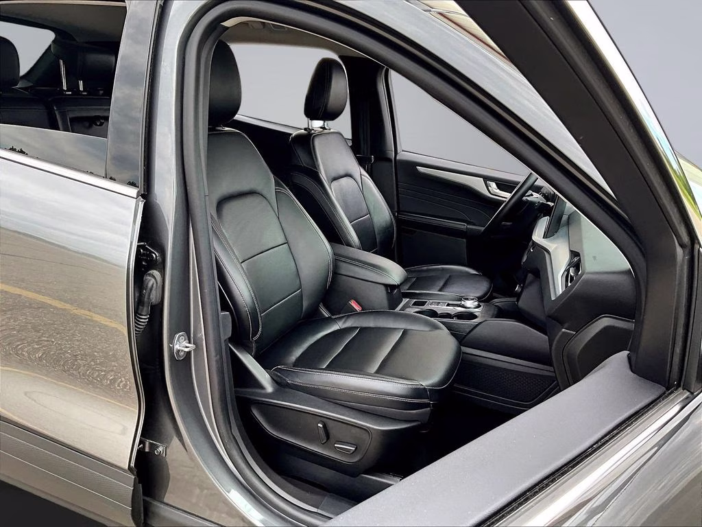2023 Carbonized Gray Metallic Ford Escape Platinum AWD SUV