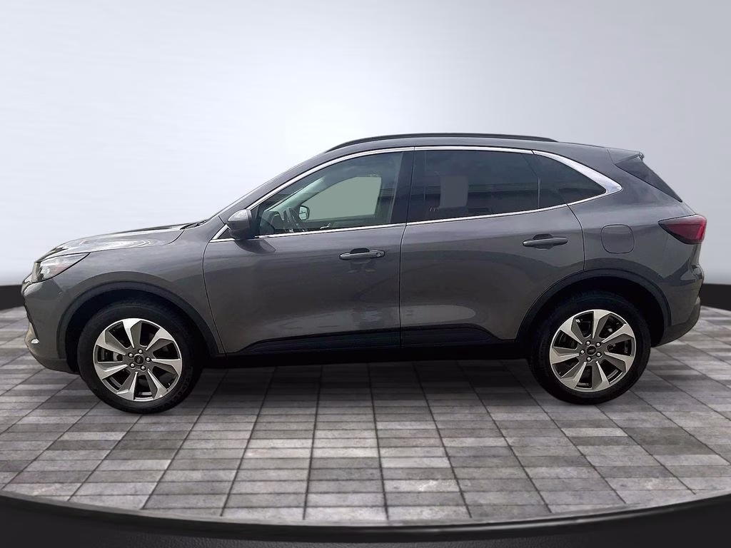 2023 Carbonized Gray Metallic Ford Escape Platinum AWD SUV