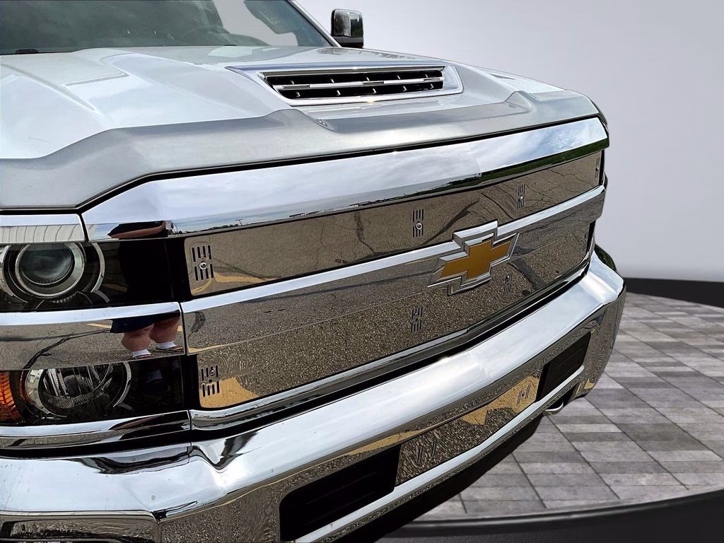 2019 Summit White Chevrolet Silverado 2500HD LT 4X4 Truck