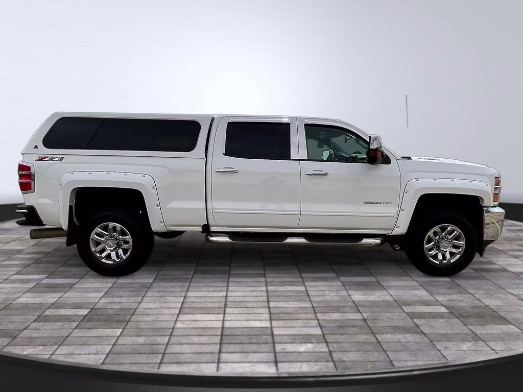 2019 Summit White Chevrolet Silverado 2500HD LT 4X4 Truck