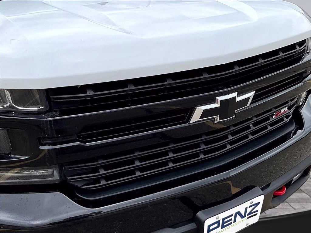 2019 Summit White Chevrolet Silverado 1500 LT Trail Boss 4X4 Truck