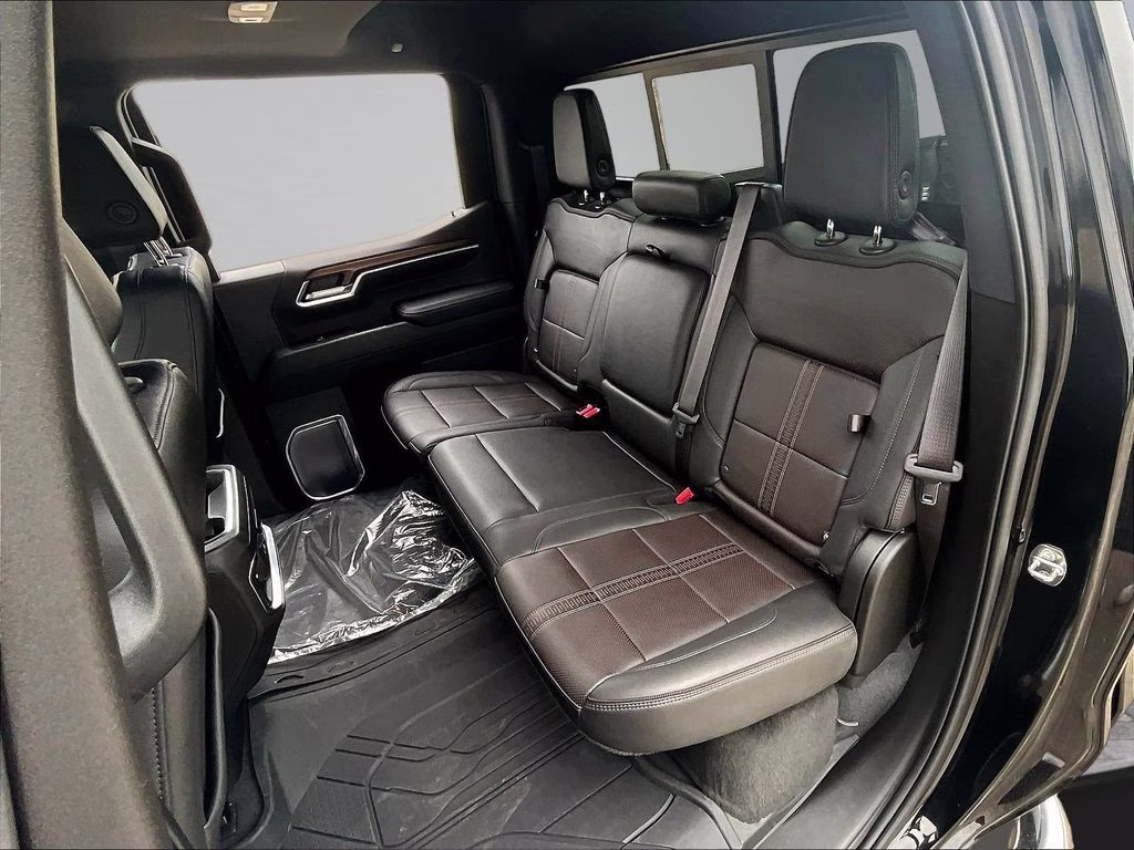 2022 Black Chevrolet Silverado 1500 High Country 4X4 Truck