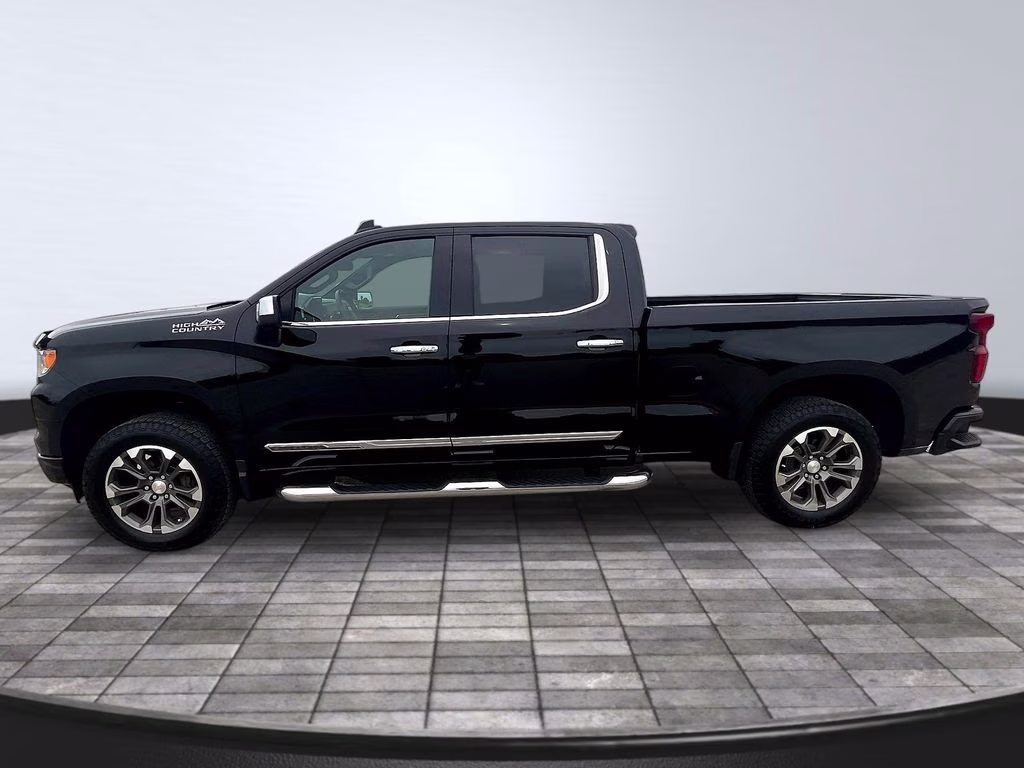 2022 Black Chevrolet Silverado 1500 High Country 4X4 Truck