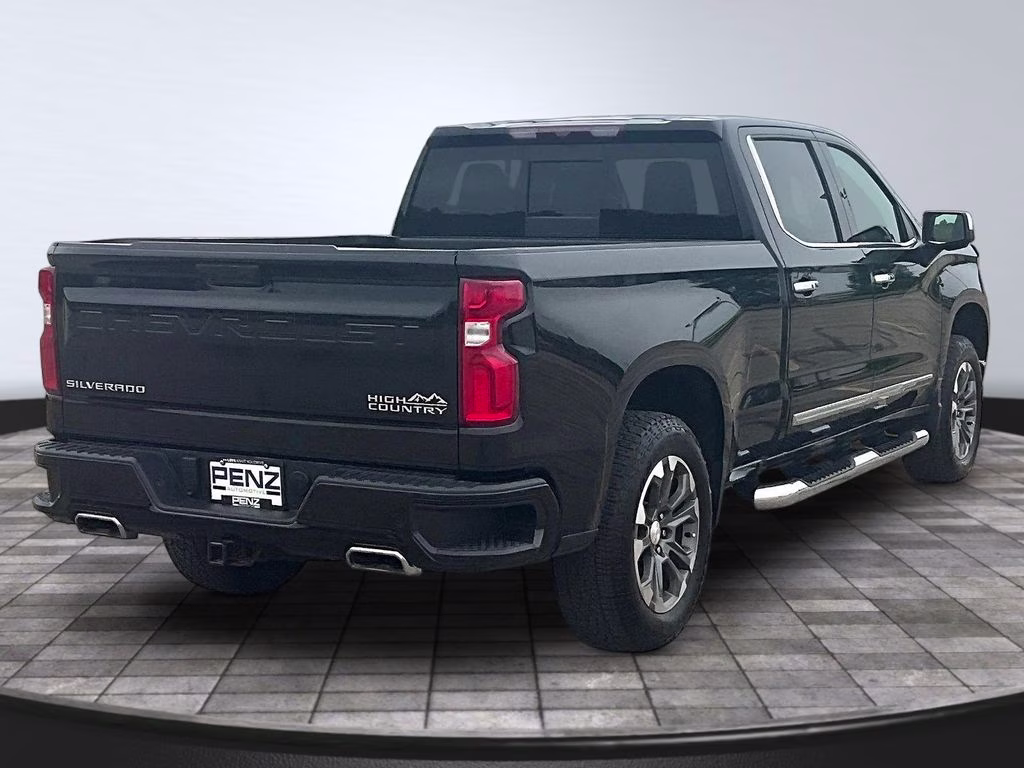 2022 Black Chevrolet Silverado 1500 High Country 4X4 Truck