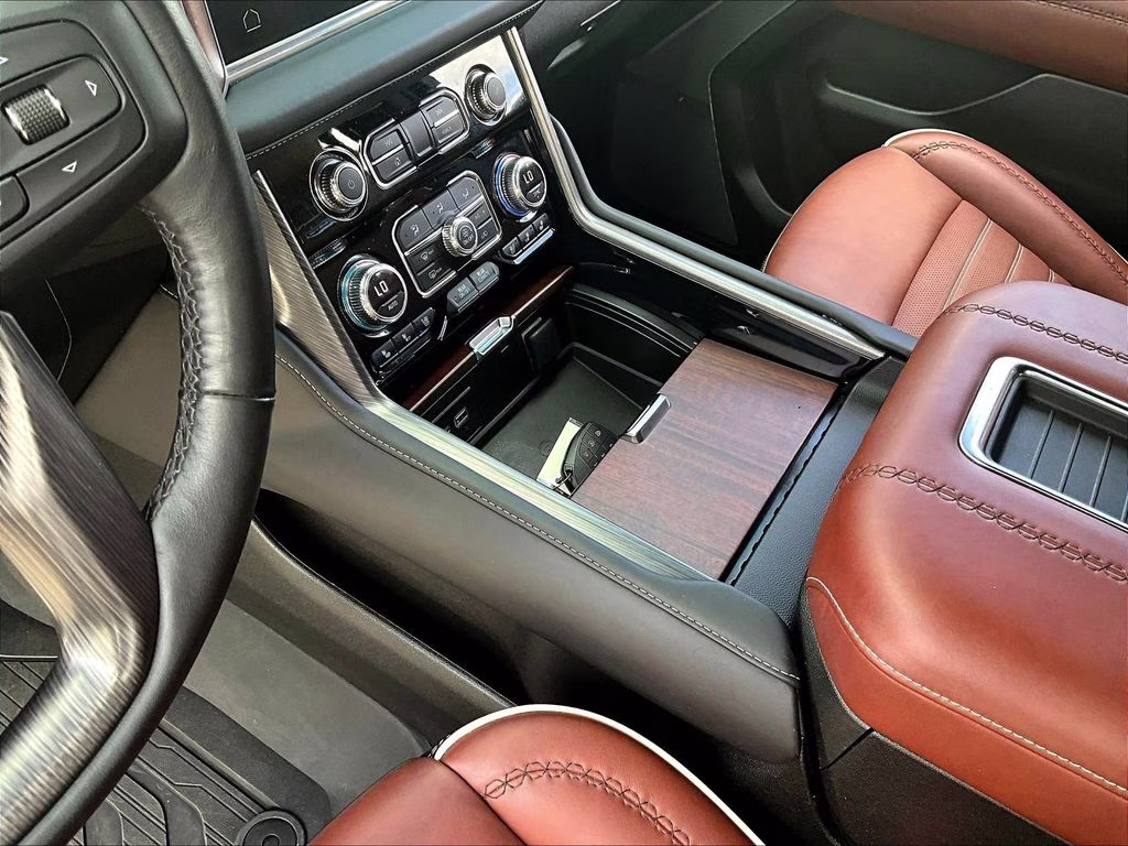 2023 Onyx Black GMC Yukon Denali Ultimate 4X4 SUV
