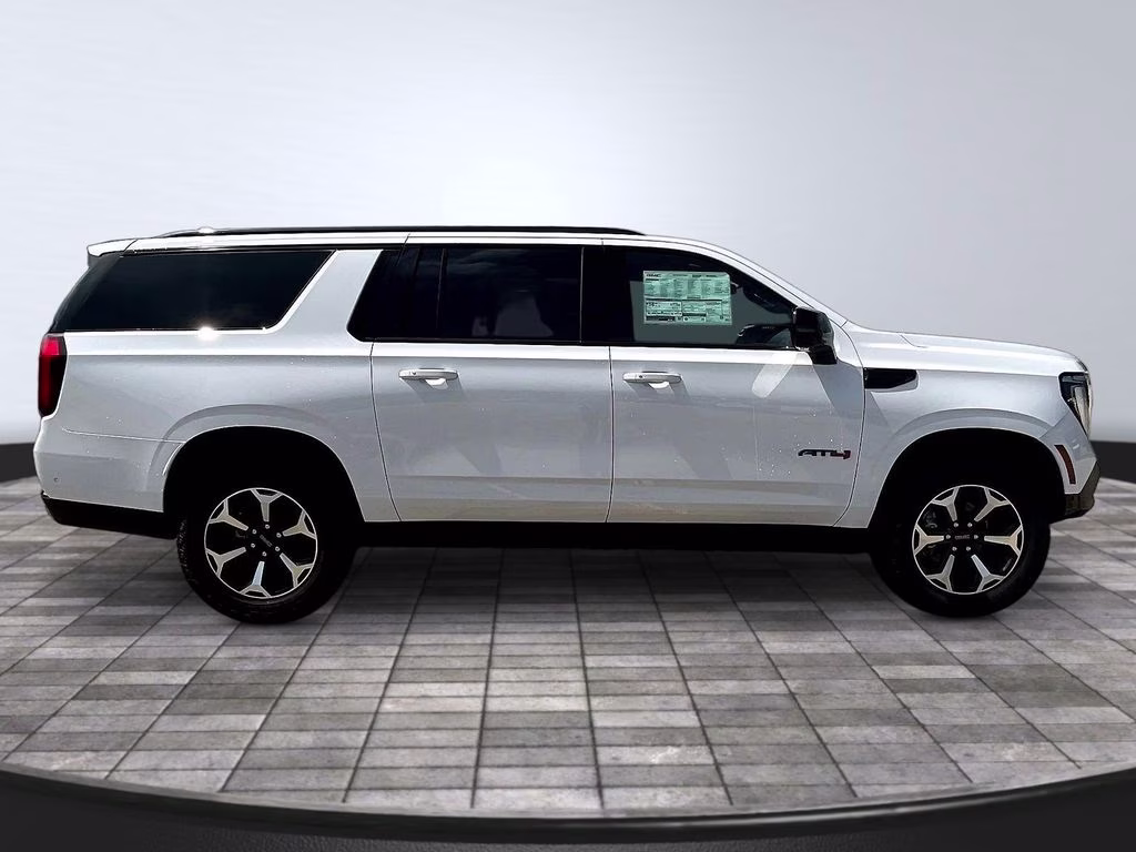 2026 Summit White GMC Yukon XL AT4 4X4 SUV