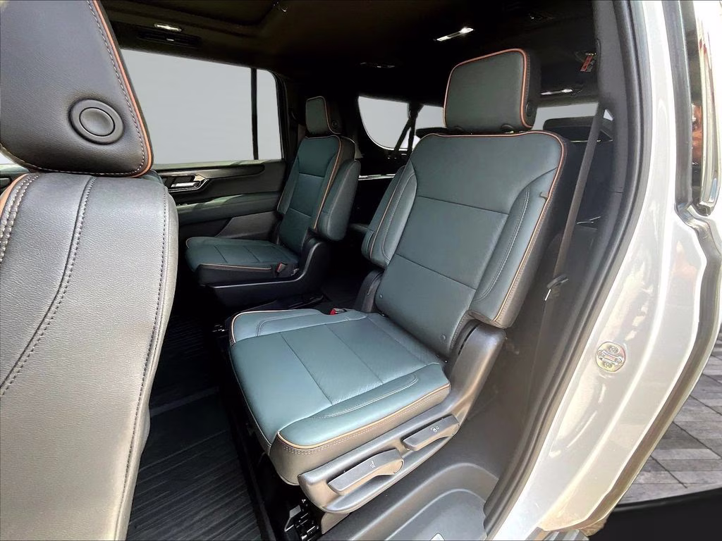 2026 Summit White GMC Yukon XL AT4 4X4 SUV
