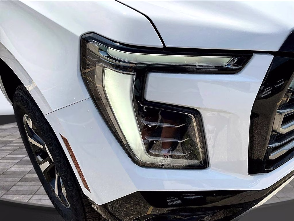 2026 Summit White GMC Yukon XL AT4 4X4 SUV