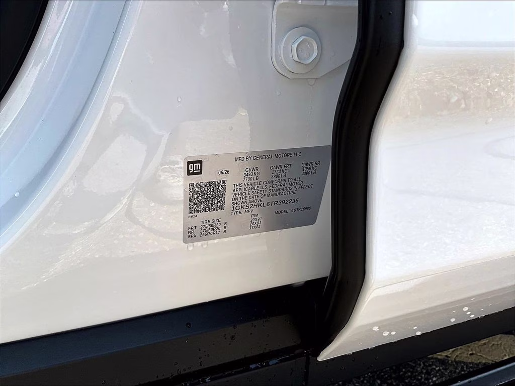 2026 Summit White GMC Yukon XL AT4 4X4 SUV