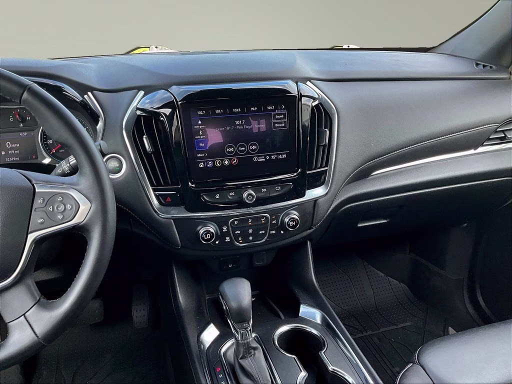 2023 Mosaic Black Metallic Chevrolet Traverse LT Leather AWD SUV