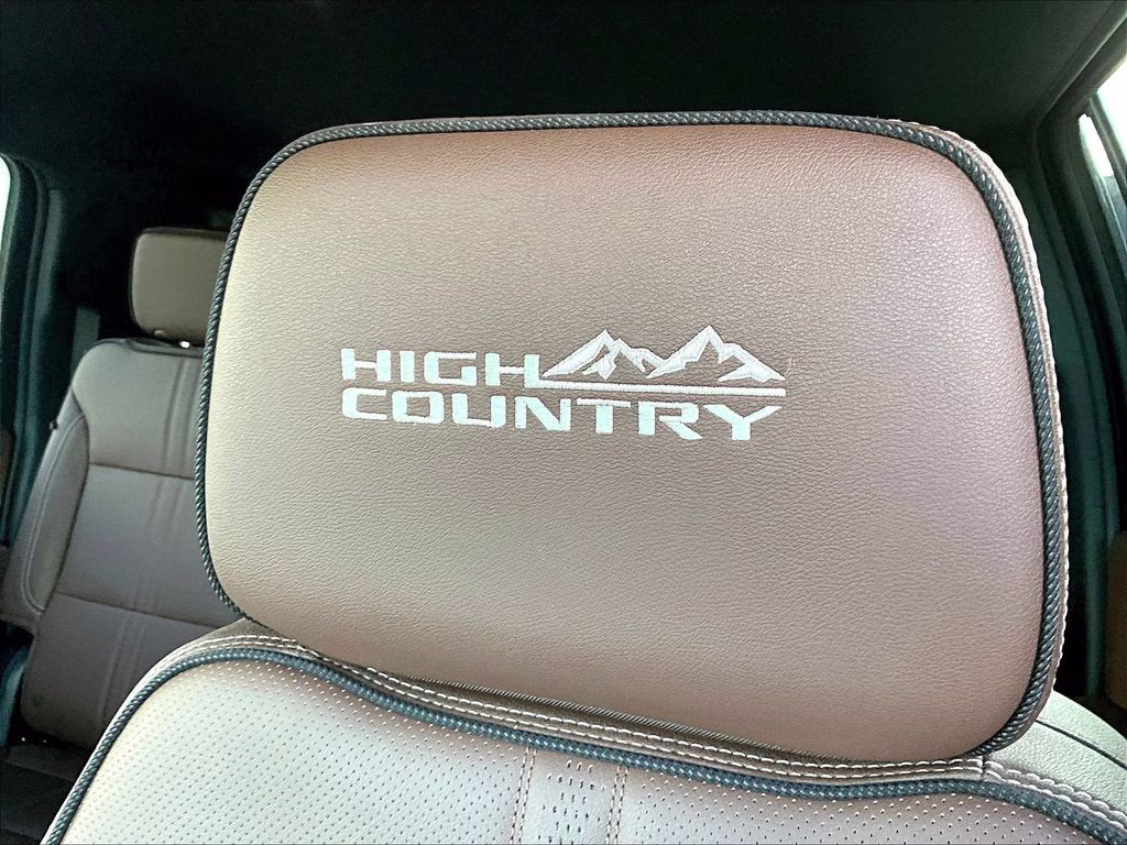 2025 Black Chevrolet Suburban High Country 4X4 SUV