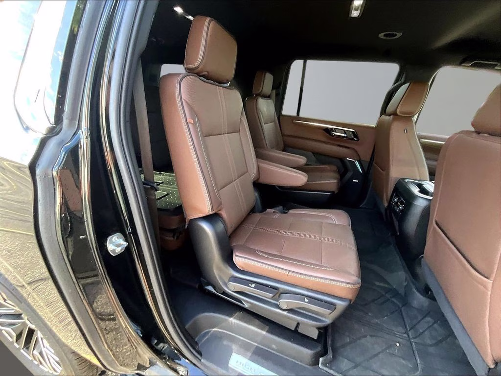 2025 Black Chevrolet Suburban High Country 4X4 SUV