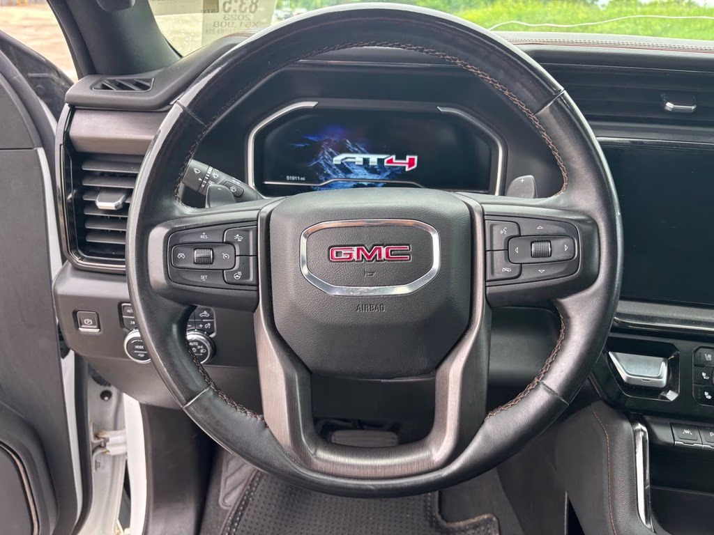 2023 Summit White GMC Sierra 1500 AT4 4X4 Truck