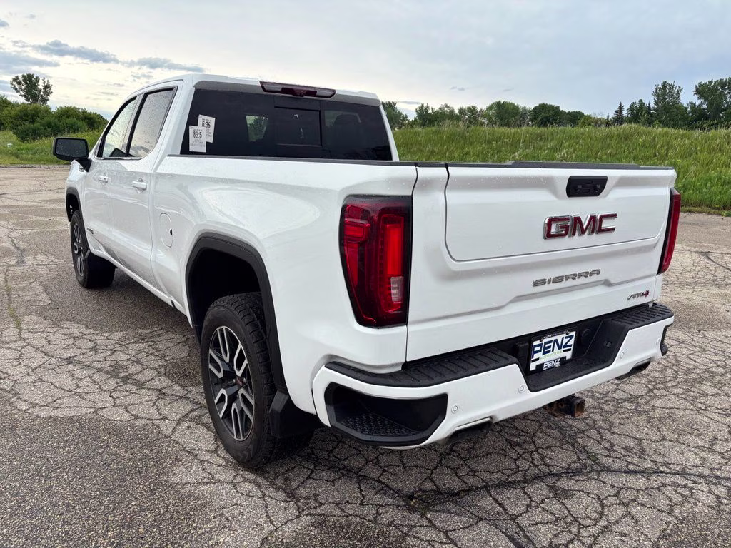 2023 Summit White GMC Sierra 1500 AT4 4X4 Truck