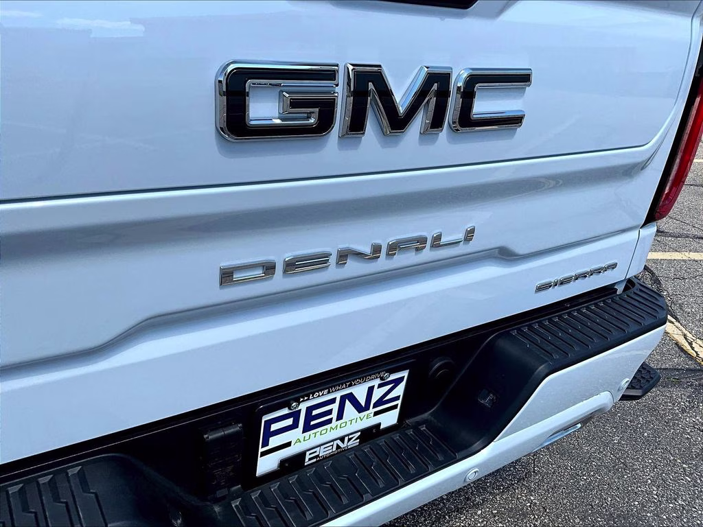 2026 Glacier White Tricoat GMC Sierra 1500 Denali Ultimate 4X4 Truck