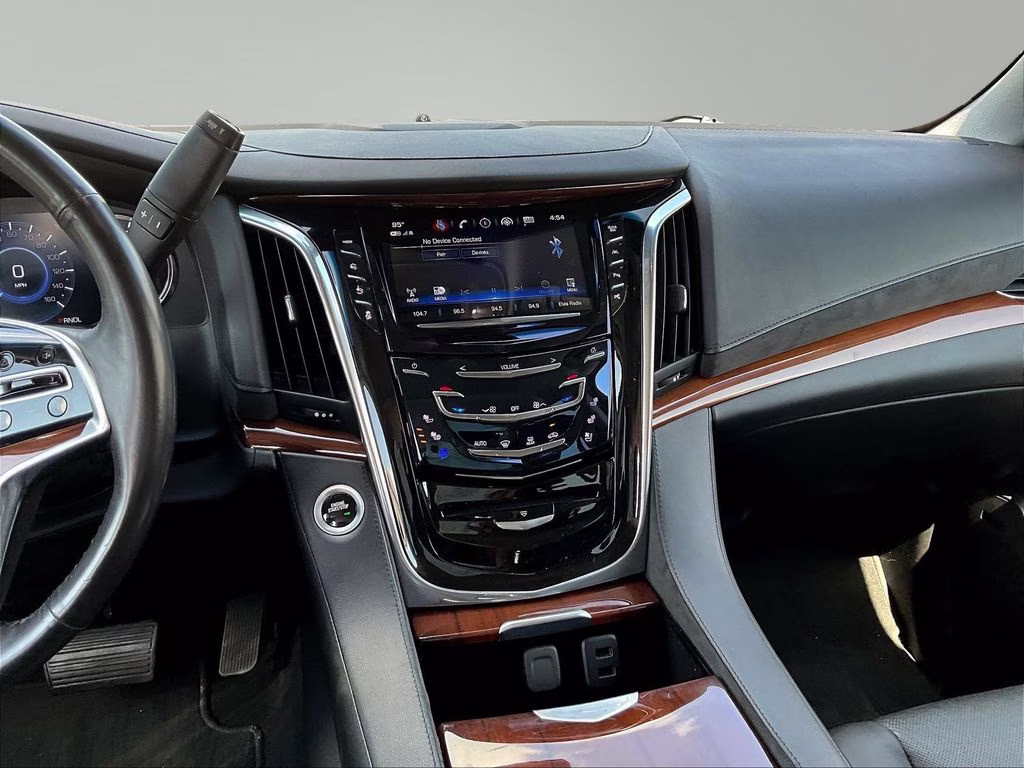 2019 Crystal White Tricoat Cadillac Escalade Luxury 4X4 SUV