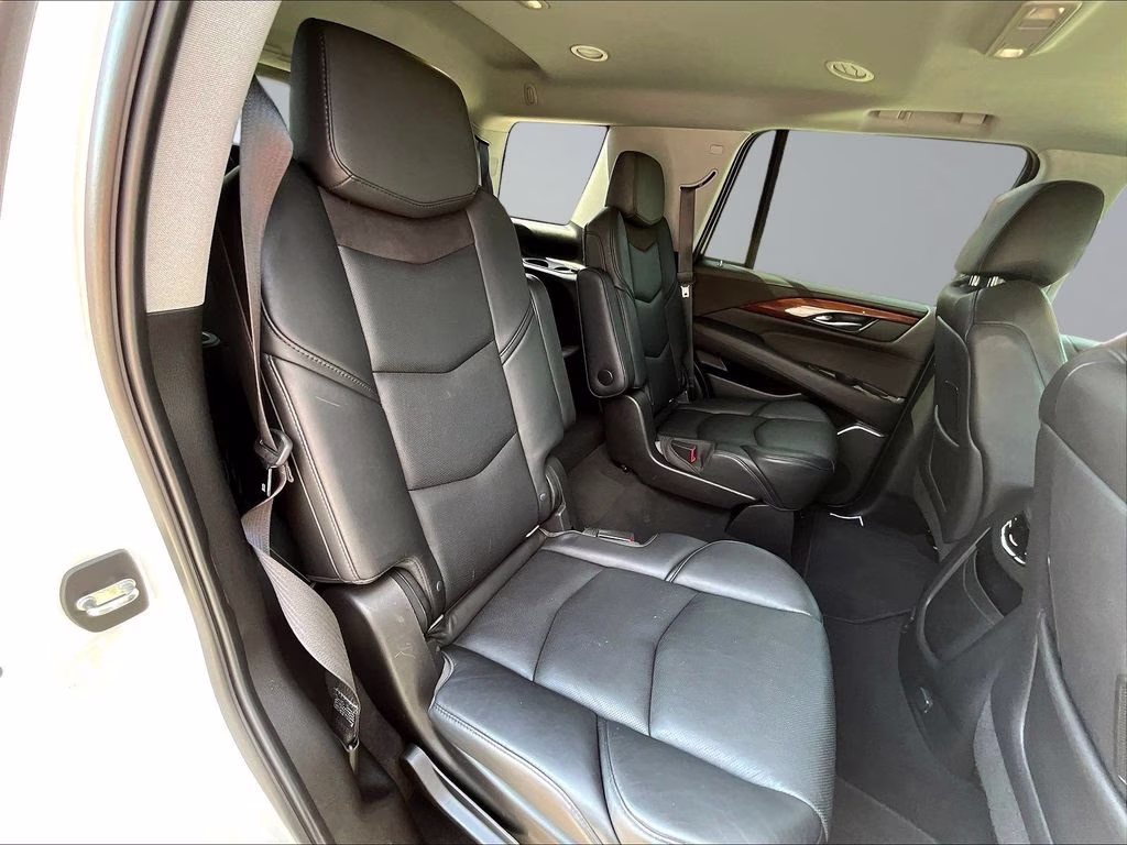 2019 Crystal White Tricoat Cadillac Escalade Luxury 4X4 SUV