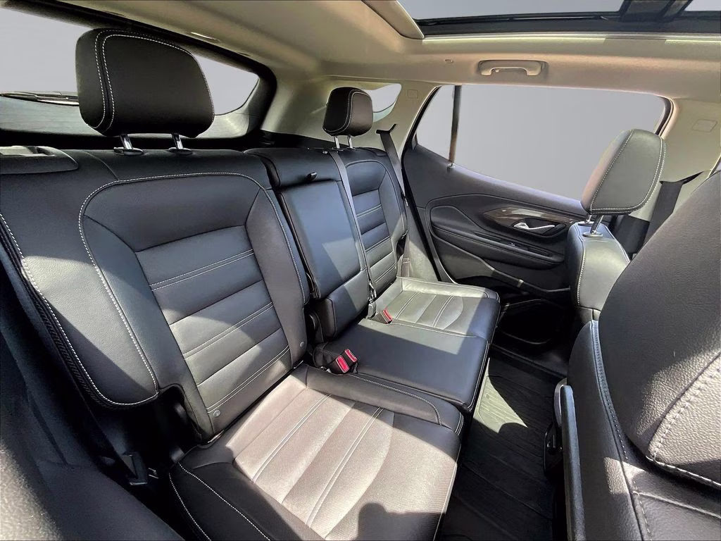 2022 White Frost Tricoat GMC Terrain Denali AWD SUV