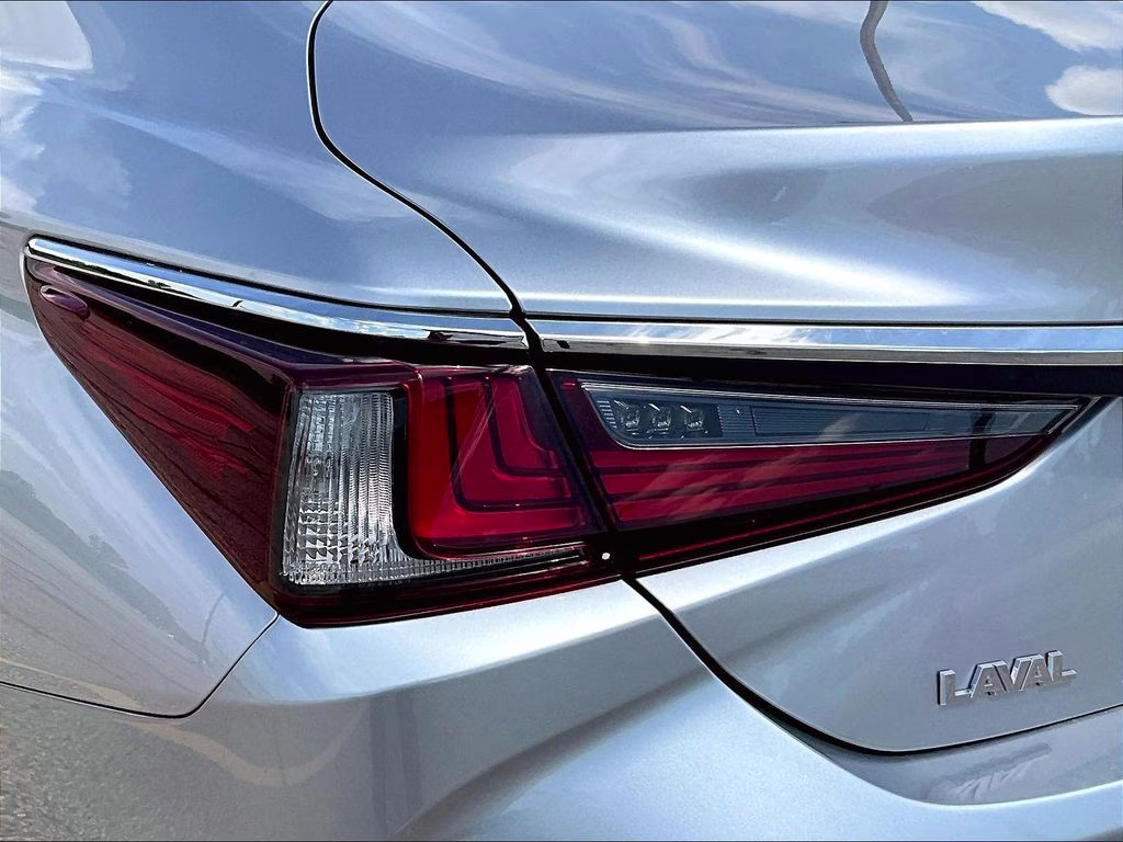 2023 Iridium Lexus ES 350 FWD Sedan