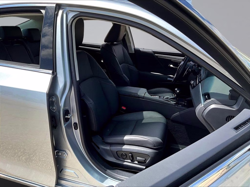 2023 Iridium Lexus ES 350 FWD Sedan
