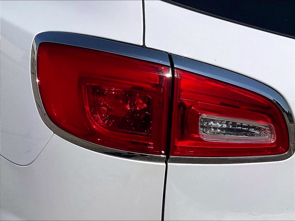 2016 Summit White Buick Enclave Leather Group FWD SUV