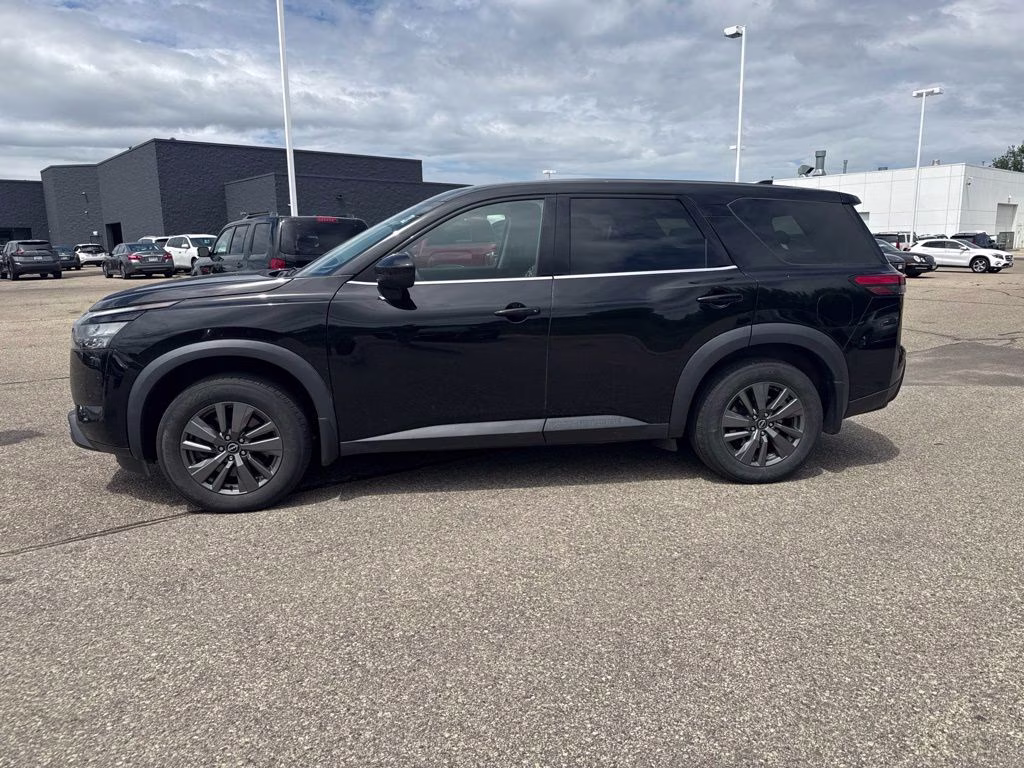 2023 Super Black Nissan Pathfinder S 4X4 SUV