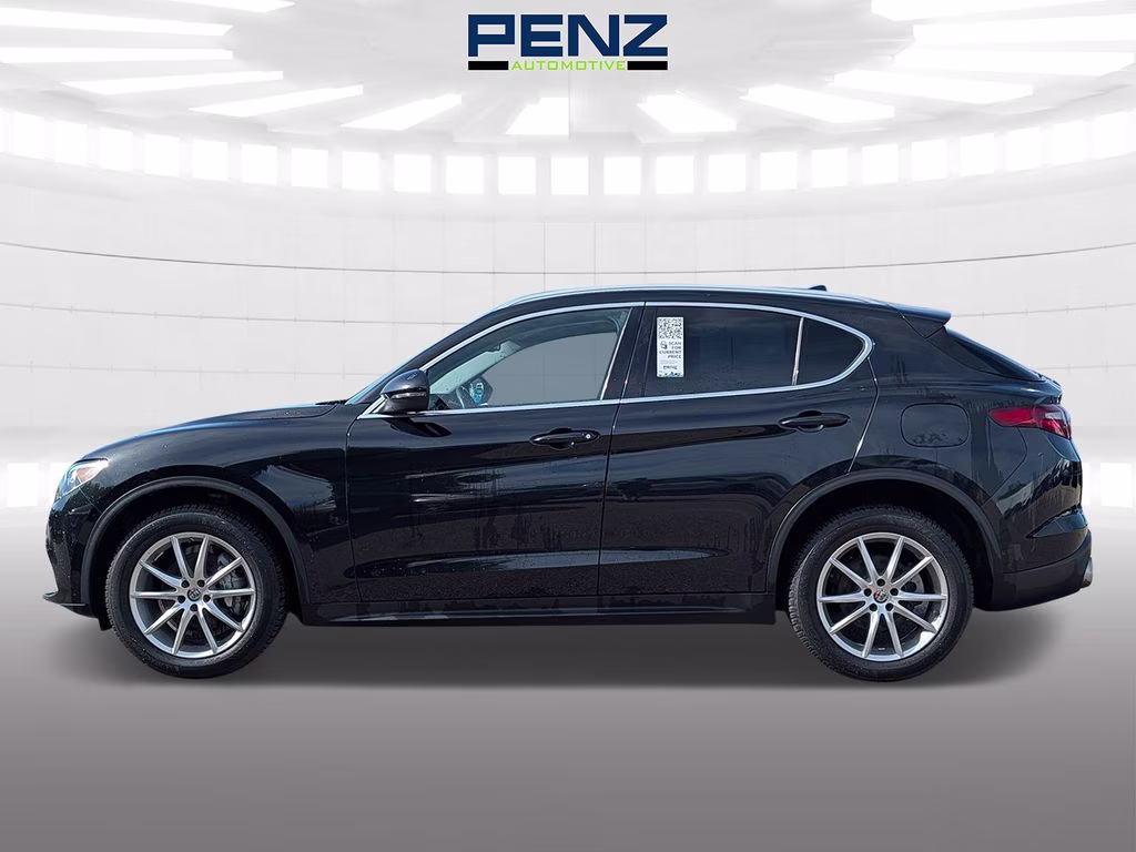2018 Vulcano Black Metallic Alfa Romeo Stelvio Ti AWD SUV