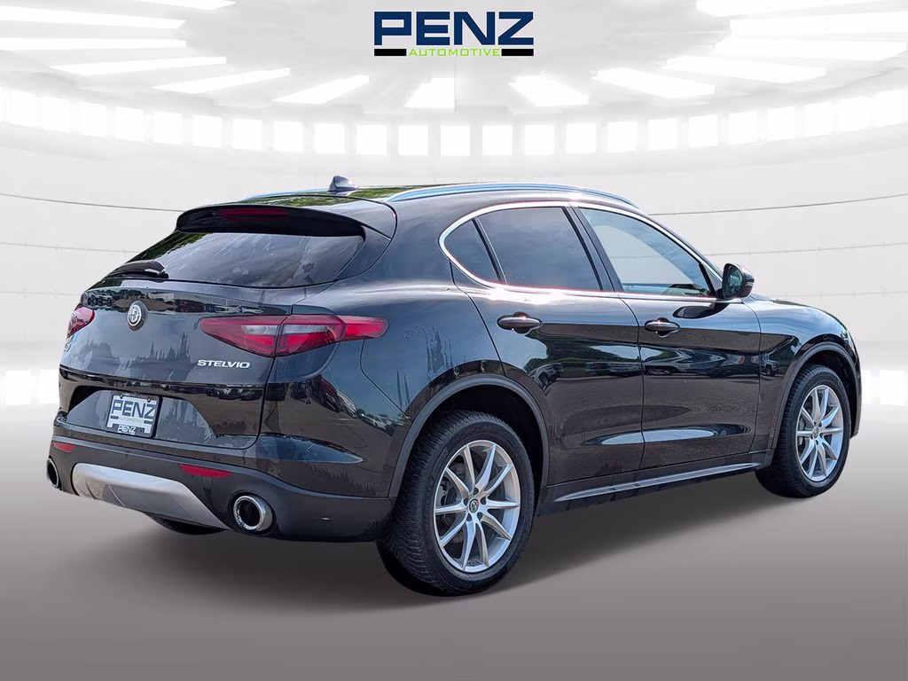 2018 Vulcano Black Metallic Alfa Romeo Stelvio Ti AWD SUV