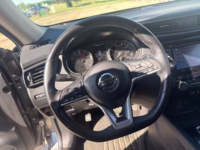 2017 Gun Metallic Nissan Rogue SV AWD SUV