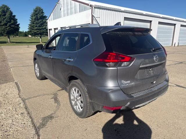 2017 Gun Metallic Nissan Rogue SV AWD SUV