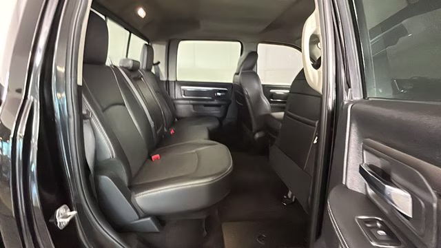 2017 Brilliant Black Crystal Pearlcoat Ram 1500 Night 4X4 Truck
