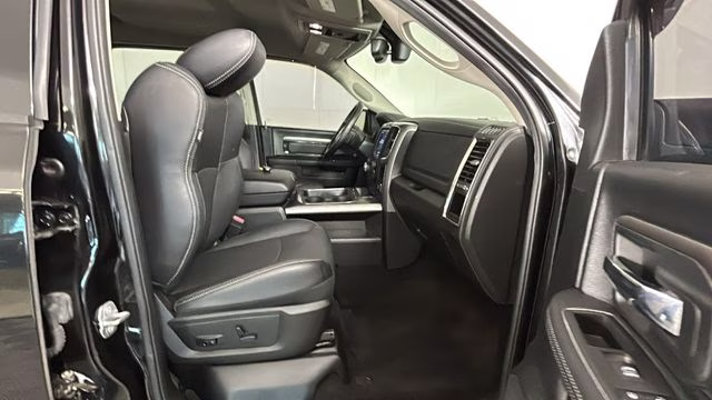 2017 Brilliant Black Crystal Pearlcoat Ram 1500 Night 4X4 Truck