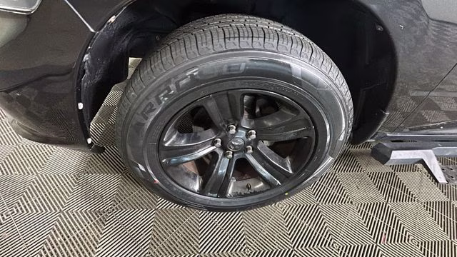 2017 Brilliant Black Crystal Pearlcoat Ram 1500 Night 4X4 Truck