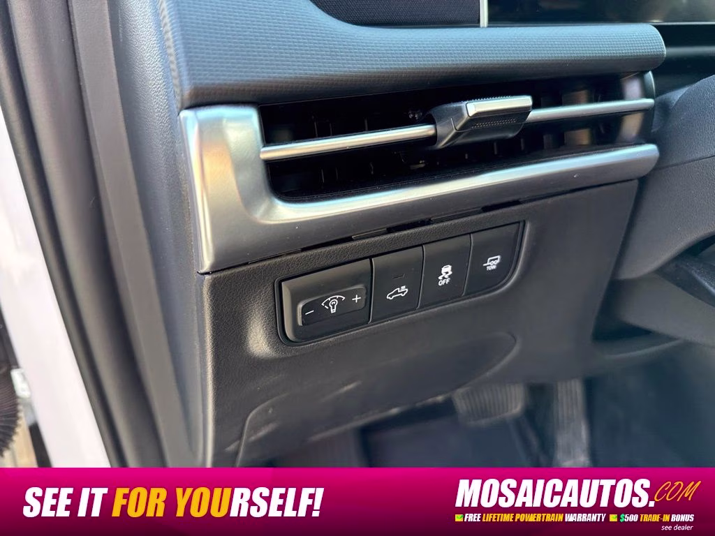 2025 White Hyundai Santa Cruz XRT AWD Truck