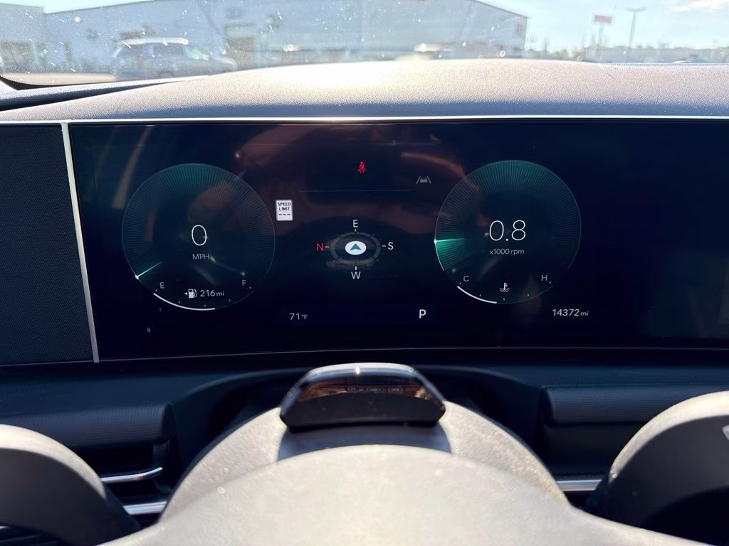 2025 White Hyundai Santa Cruz XRT AWD Truck