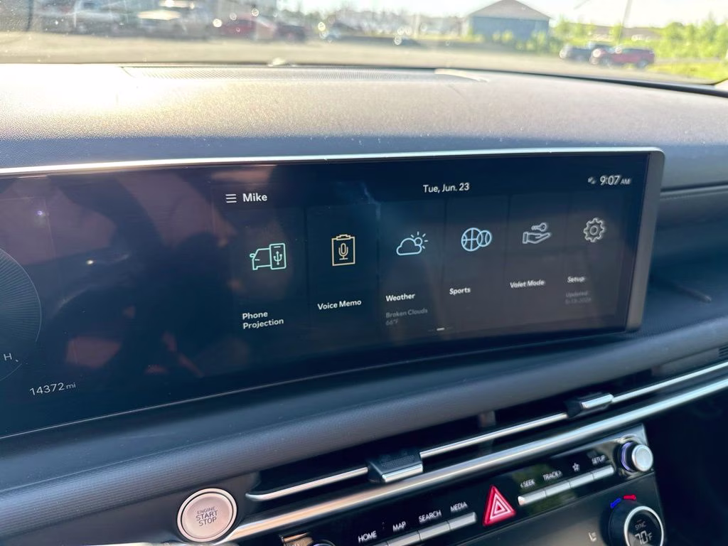 2025 White Hyundai Santa Cruz XRT AWD Truck