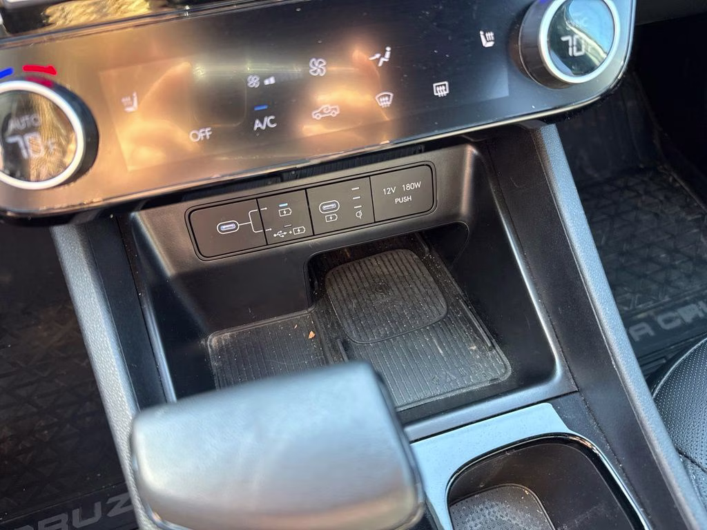 2025 White Hyundai Santa Cruz XRT AWD Truck