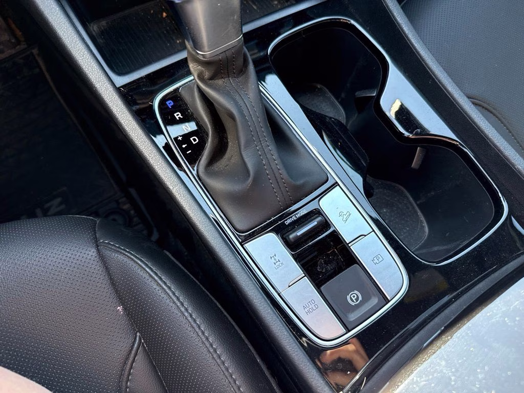 2025 White Hyundai Santa Cruz XRT AWD Truck