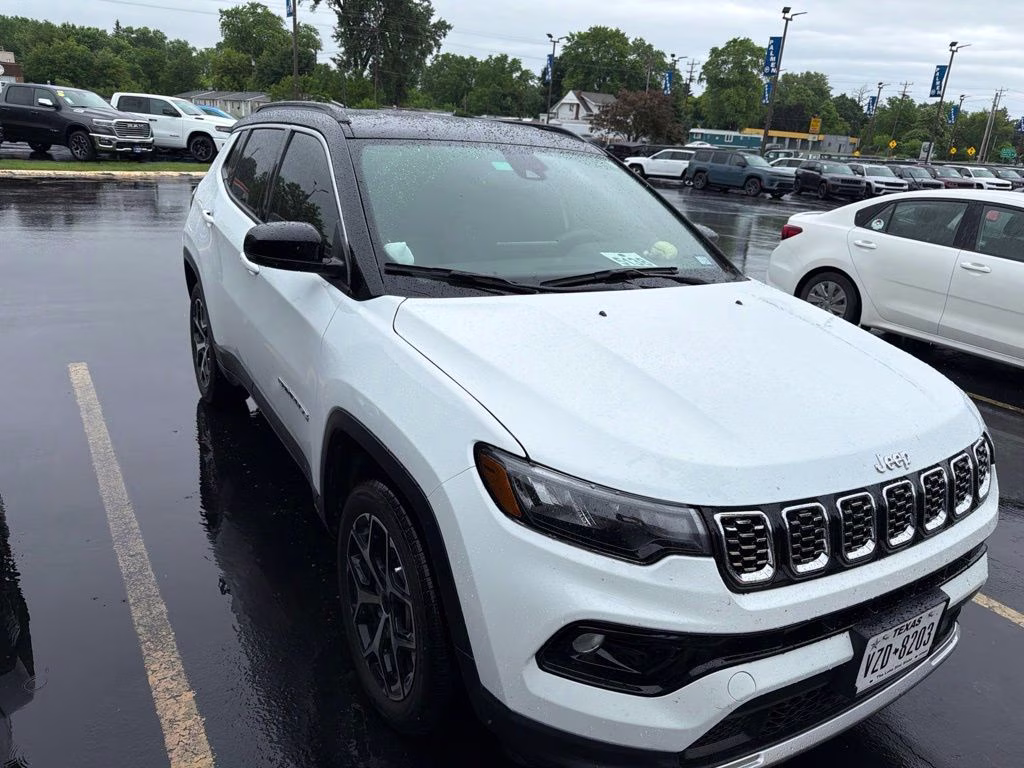 2025 Bright White Clearcoat Jeep Compass Limited 4X4 SUV
