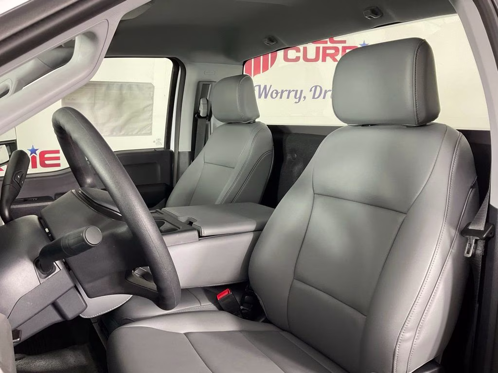2025 Oxford White Ford Super Duty F-250 SRW XL RWD Truck