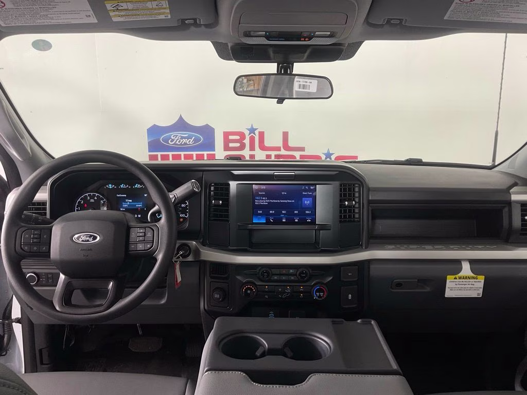 2025 Oxford White Ford Super Duty F-250 SRW XL RWD Truck