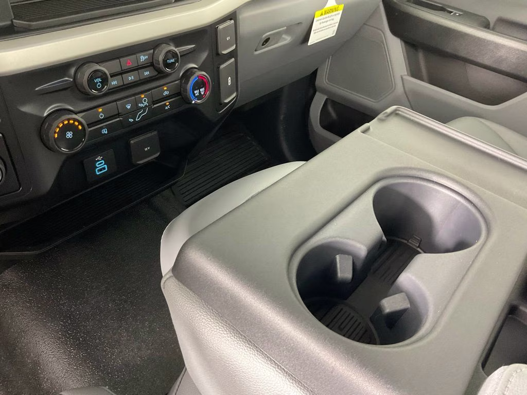 2025 Oxford White Ford Super Duty F-250 SRW XL RWD Truck