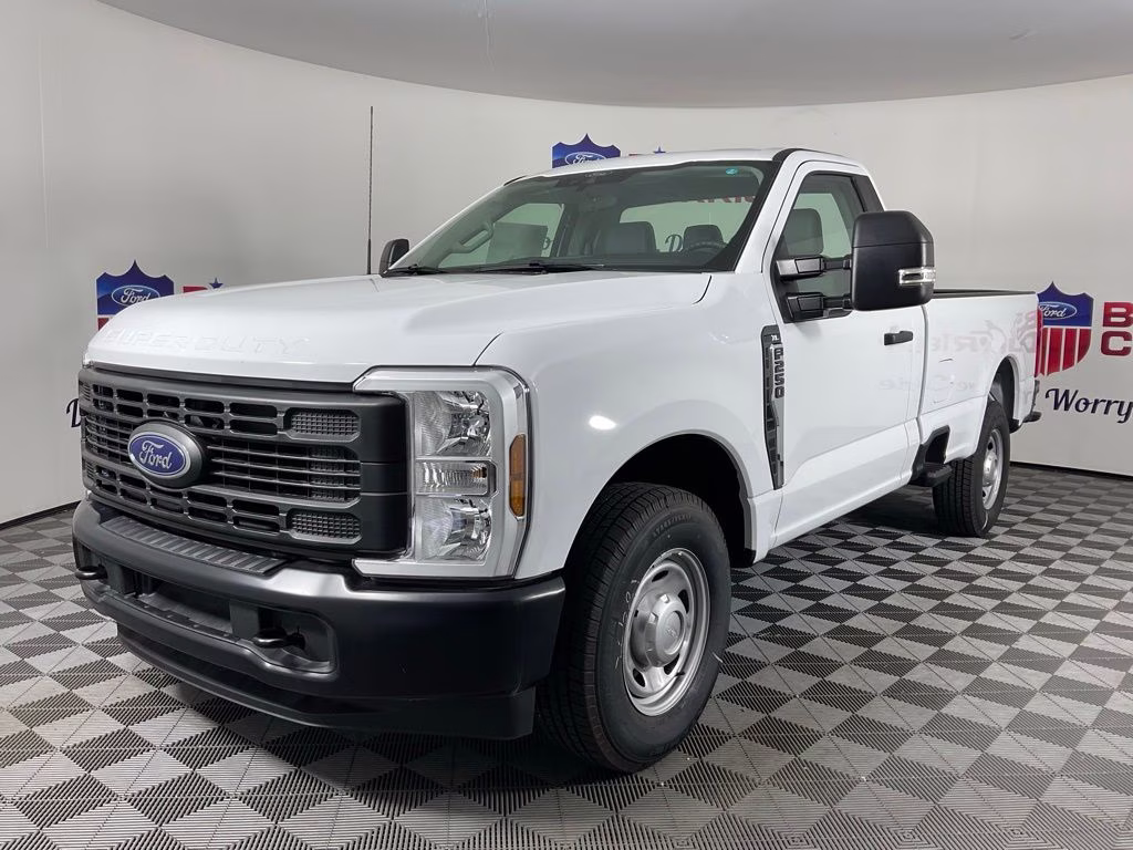 2025 Oxford White Ford Super Duty F-250 SRW XL RWD Truck