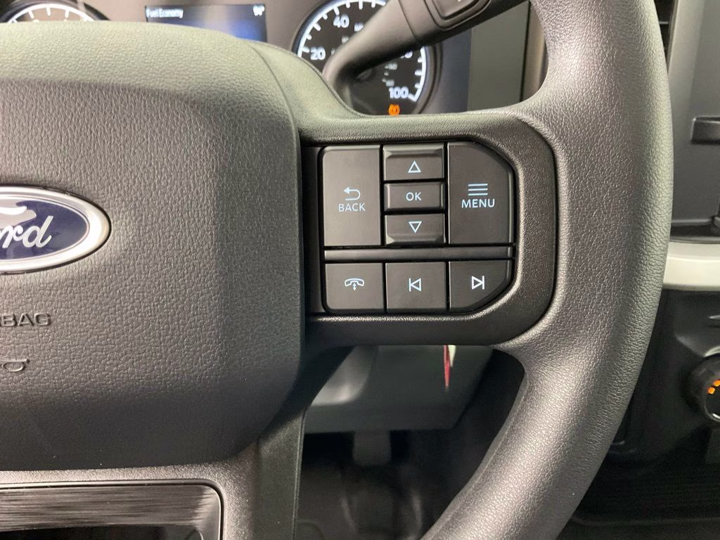 2025 Oxford White Ford Super Duty F-250 SRW XL RWD Truck
