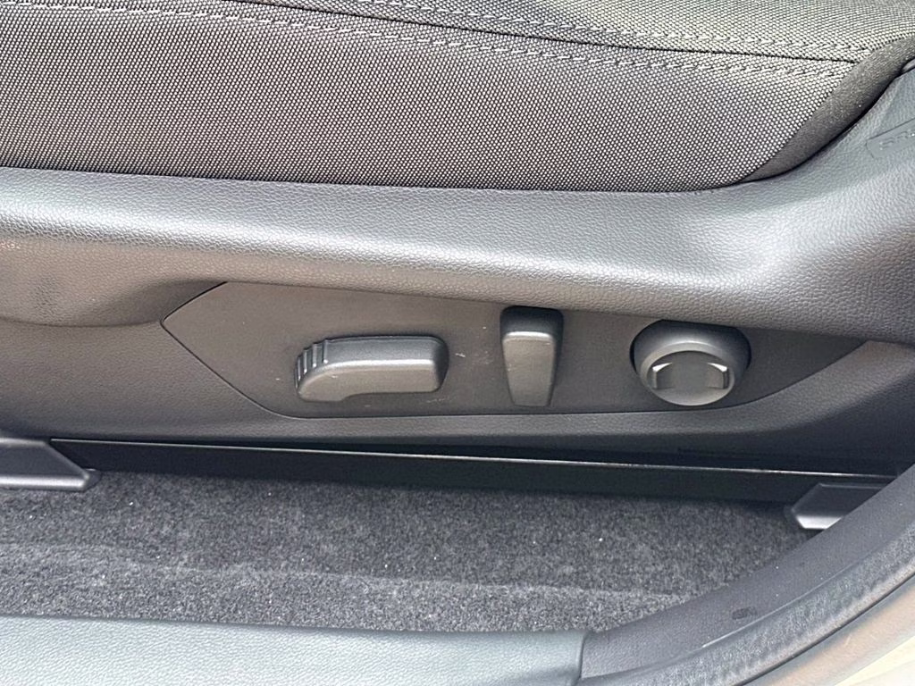 2026 Crystal White Subaru Crosstrek Premium AWD SUV