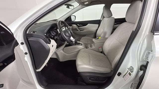 2018 Pearl White Nissan Rogue Sport SV FWD SUV