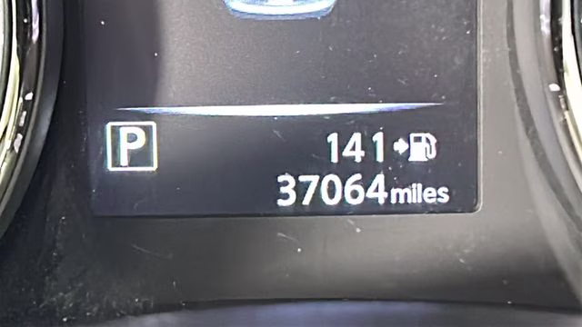 2018 Pearl White Nissan Rogue Sport SV FWD SUV